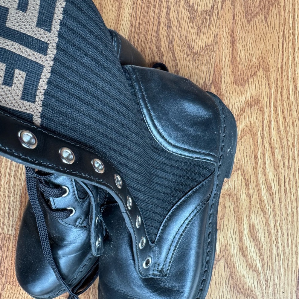 Fendi Black Leather women’s Boots